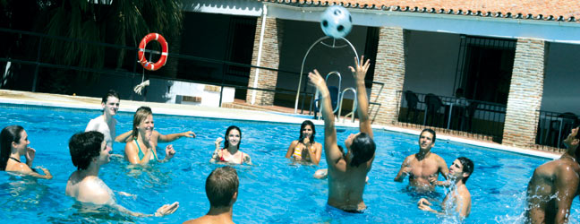 Programme d'été sur campus pour adolescents multi-activités (Oxford en Angleterre)