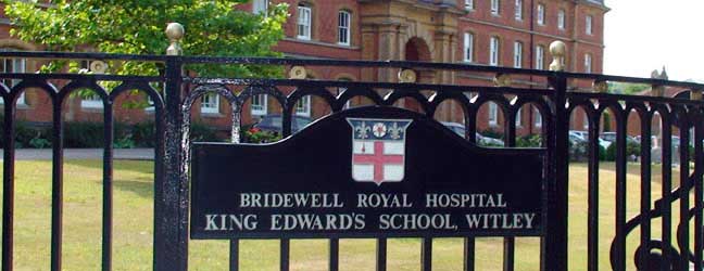 Camp linguistique d’été junior Bucksmore - King Edwards School (Guildford en Angleterre)